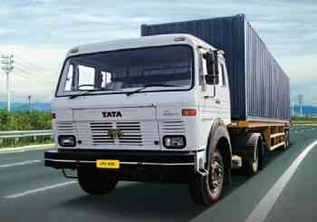 Tata LPS 3518 Tractor Trailer photo 1